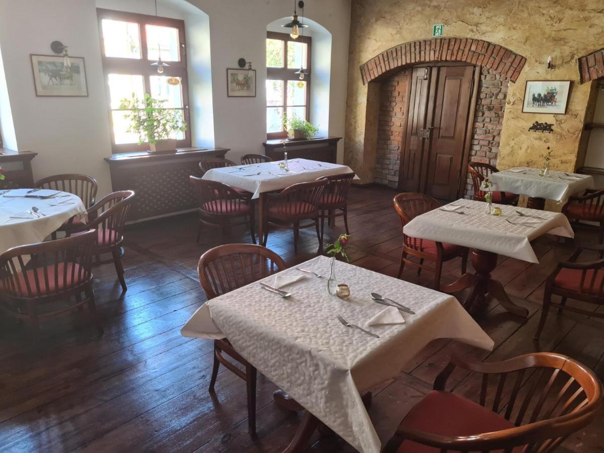 Hotel Zajazd Kultury, Dawniej Pocztowy Зелёна-Гура Экстерьер фото