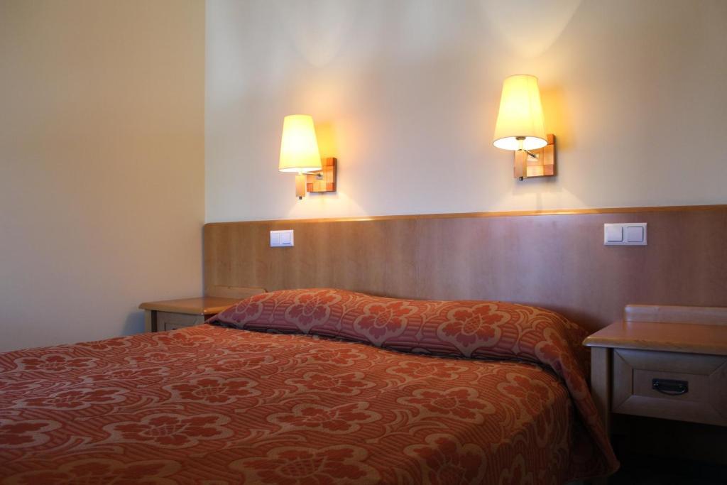 Hotel Zajazd Kultury, Dawniej Pocztowy Зелёна-Гура Экстерьер фото