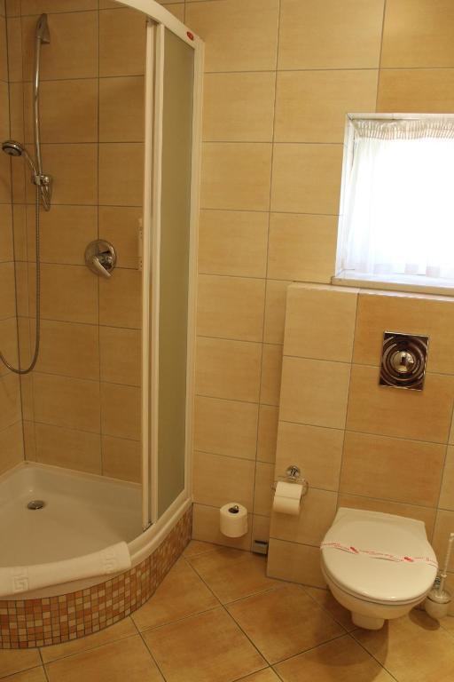 Hotel Zajazd Kultury, Dawniej Pocztowy Зелёна-Гура Экстерьер фото